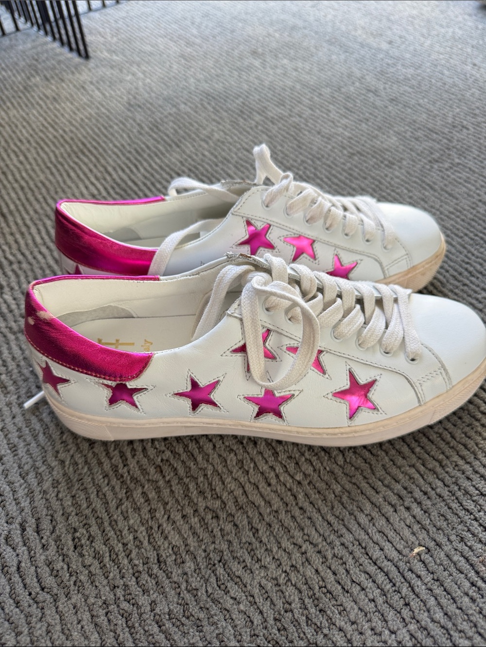 White Sneakers with Hot Pink Star Accents - Women's Fashion Tennis Shoes